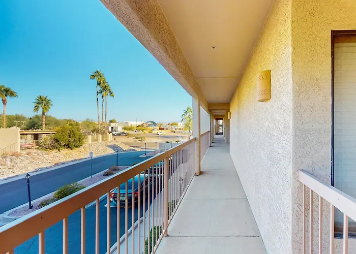 Holiday home 2br | In W/ Mountain Views *