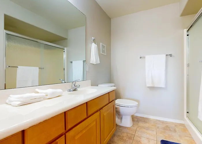 2br | In W/ Mountain Views Holiday home